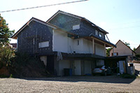 04